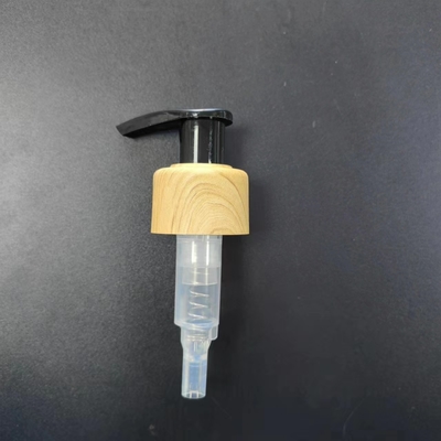 로션 펌프 20 / 24 / 28 무단 1.80 - 2.00 ml/T를 출력하는 블랙 헤드 물 수송
