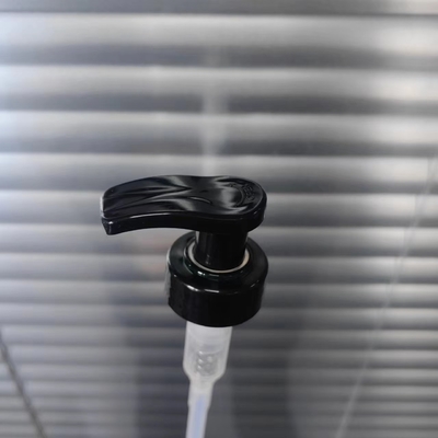 24/400 28/400 검은 PP PE 재료 로션 출력된 펌프 1.20 - 1.50 ml/T