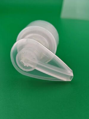 모든 플라스틱 28mm 왼쪽-오른 잠금 분비용 로션 펌프