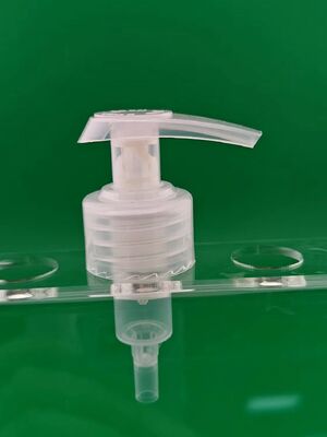 모든 플라스틱 28mm 왼쪽-오른 잠금 분비용 로션 펌프